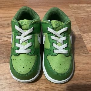 Toddler green Nike Dunks size 8c